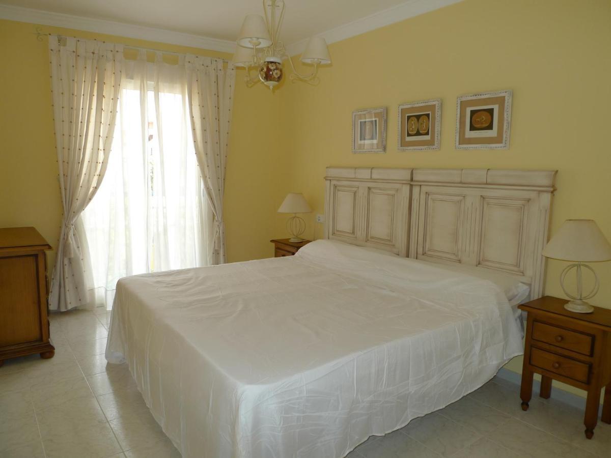 Torrox Costa Beachfront Apartment Exterior photo