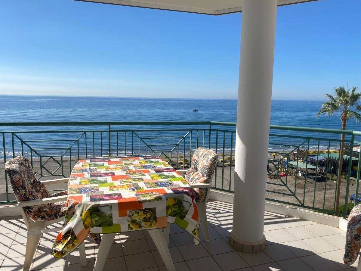 Torrox Costa Beachfront Apartment Exterior photo